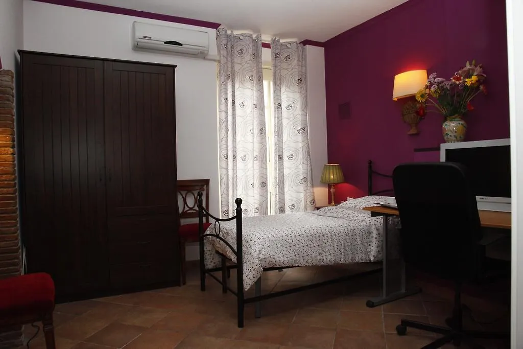 Bed & Breakfast B&B Cocus Inn Aeroporto di Catania Fontana Rossa