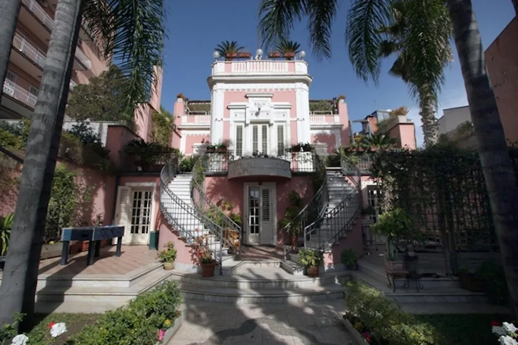 B&B Cocus Inn Aeroporto di Catania Fontana Rossa Bed & Breakfast