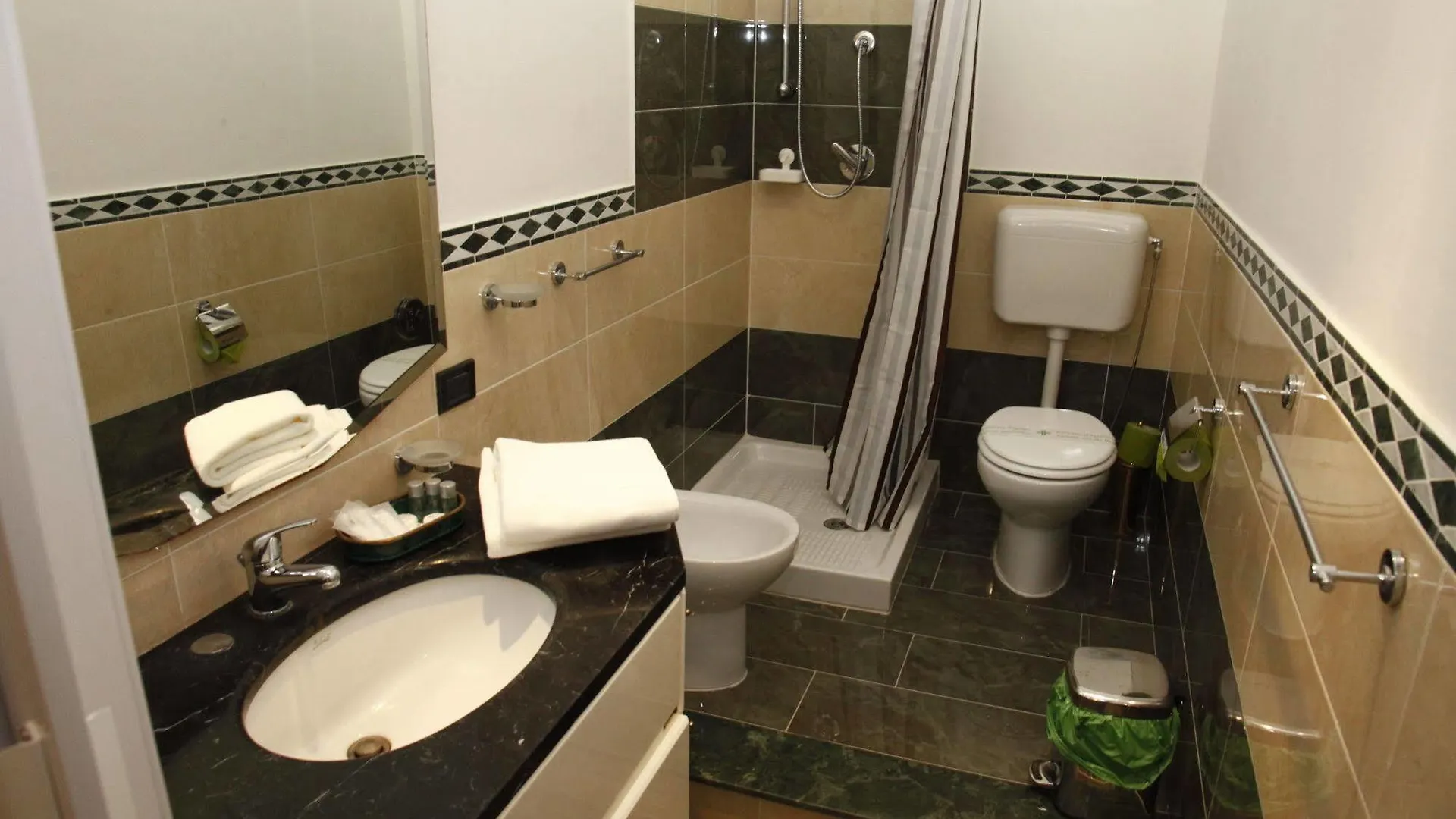 B&B Cocus Inn Aeroporto di Catania Fontana Rossa Italia