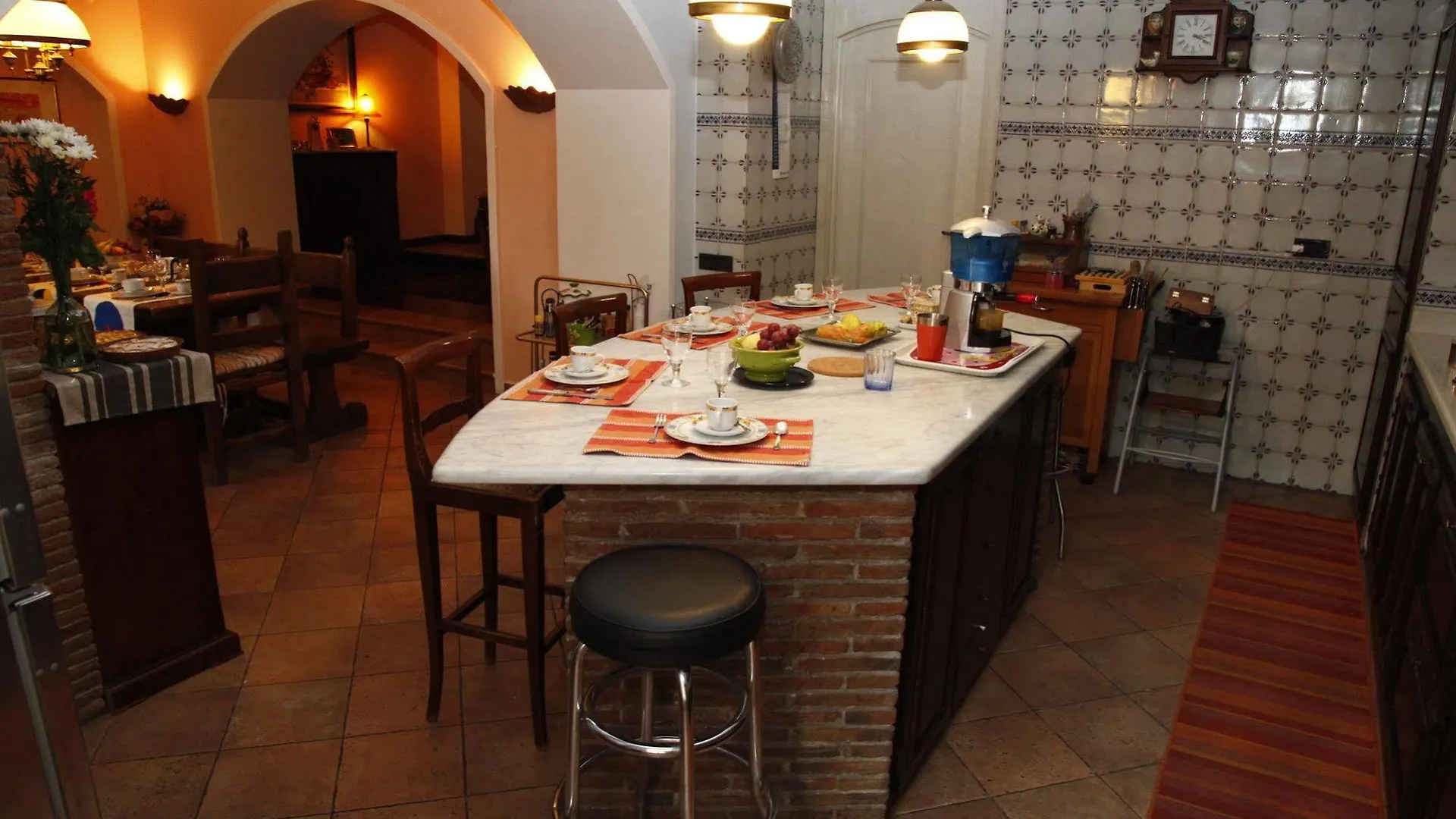 B&B Cocus Inn Aeroporto di Catania Fontana Rossa 3*,
