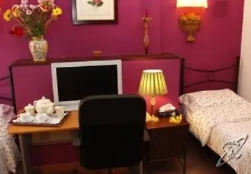 B&B Cocus Inn Aeroporto di Catania Fontana Rossa Italia