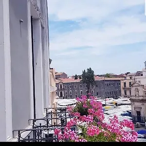 Fera O' Luni ** Catania